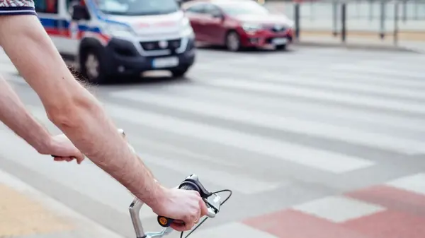 Bike Elétrica para Mobilidade Urbana: Como Escolher o Modelo Ideal para Fugir do Trânsito