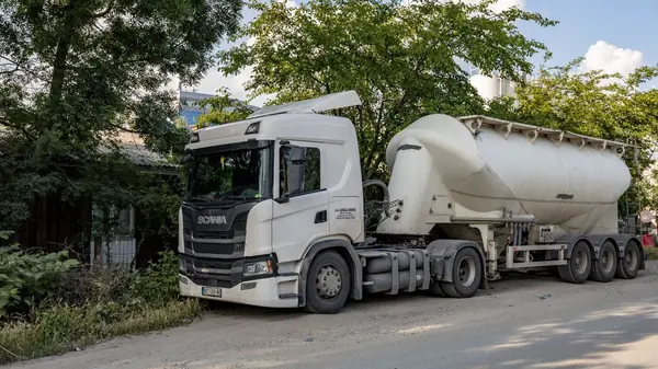 Como contratar serviço de transporte de água potável em JF?